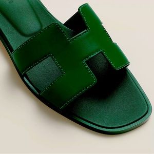 💚💚Authentic Brand New Hermes Sandals💚💚
